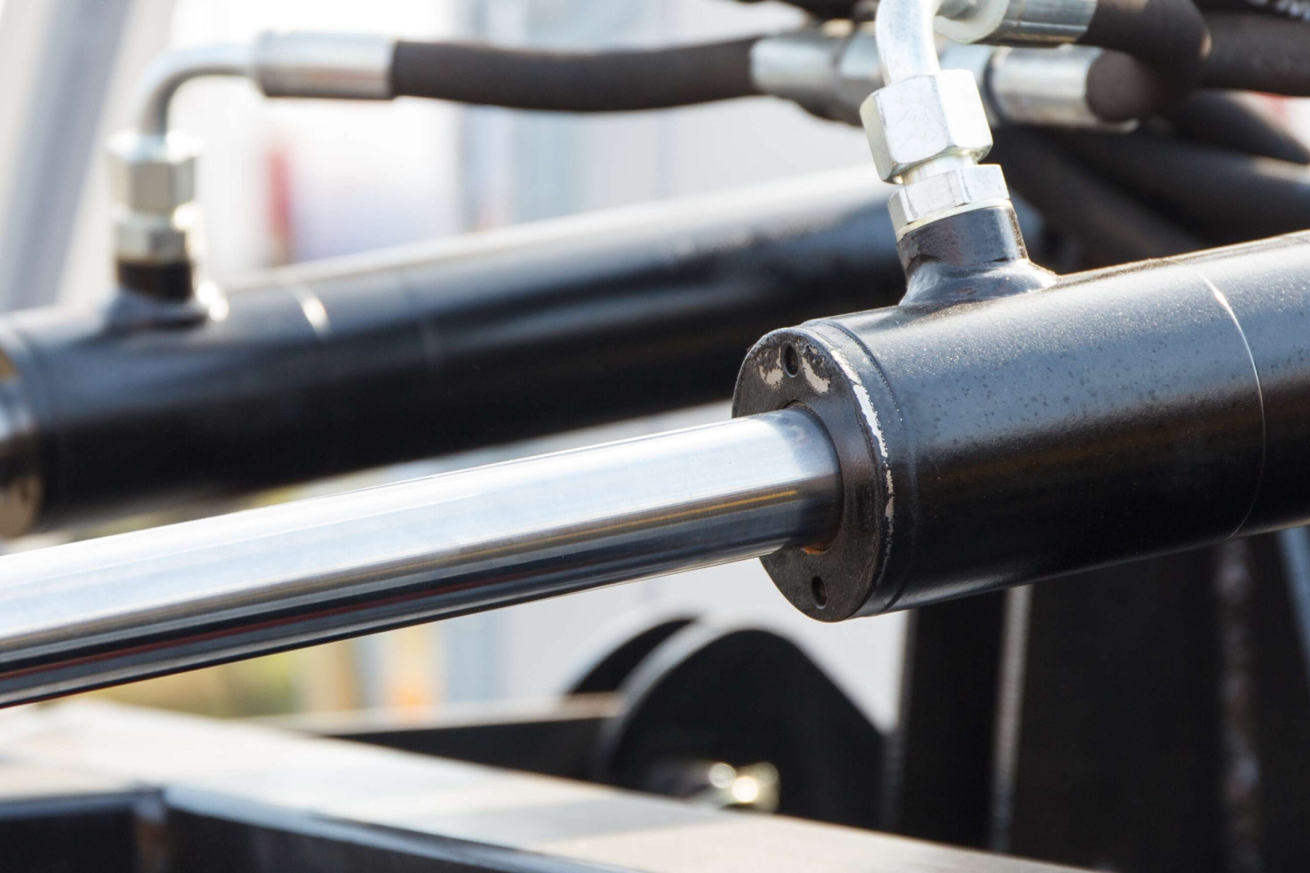 Expert en réparation hydraulique à Gatineau : comment choisir le bon partenaire pour vos machines ?