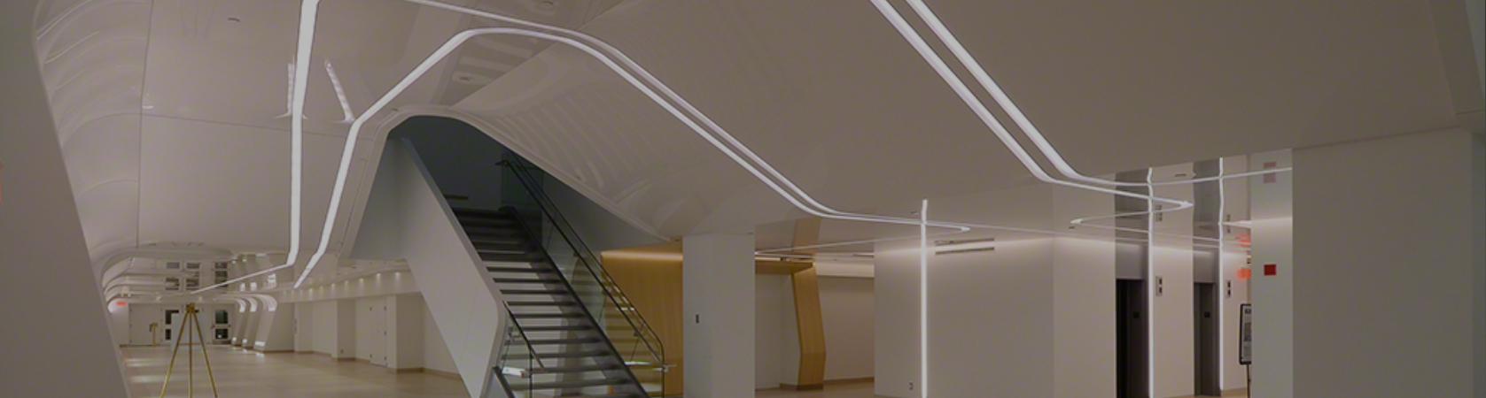 Le pouvoir acoustique des toiles tendues à Gatineau dans les espaces ouverts modernes